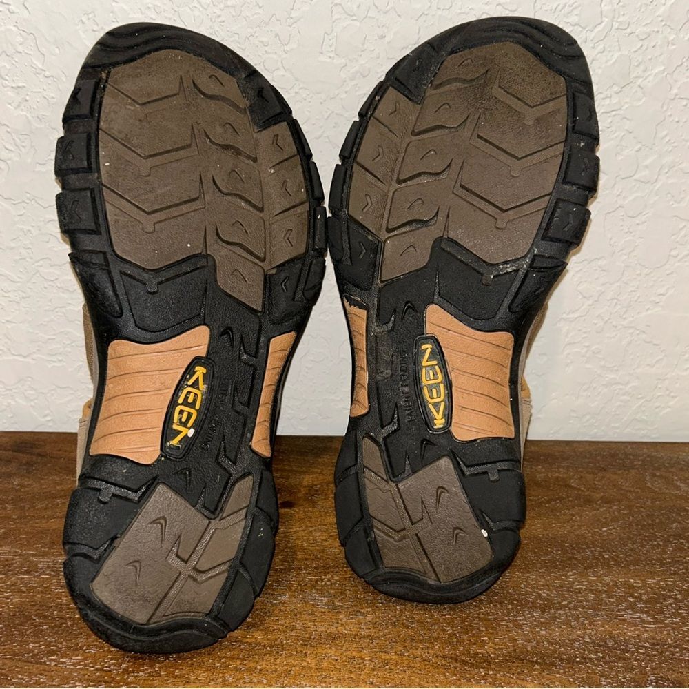 Keen Newport Leather Toggle Waterproof Sandal Shoes - Picture 7 of 7